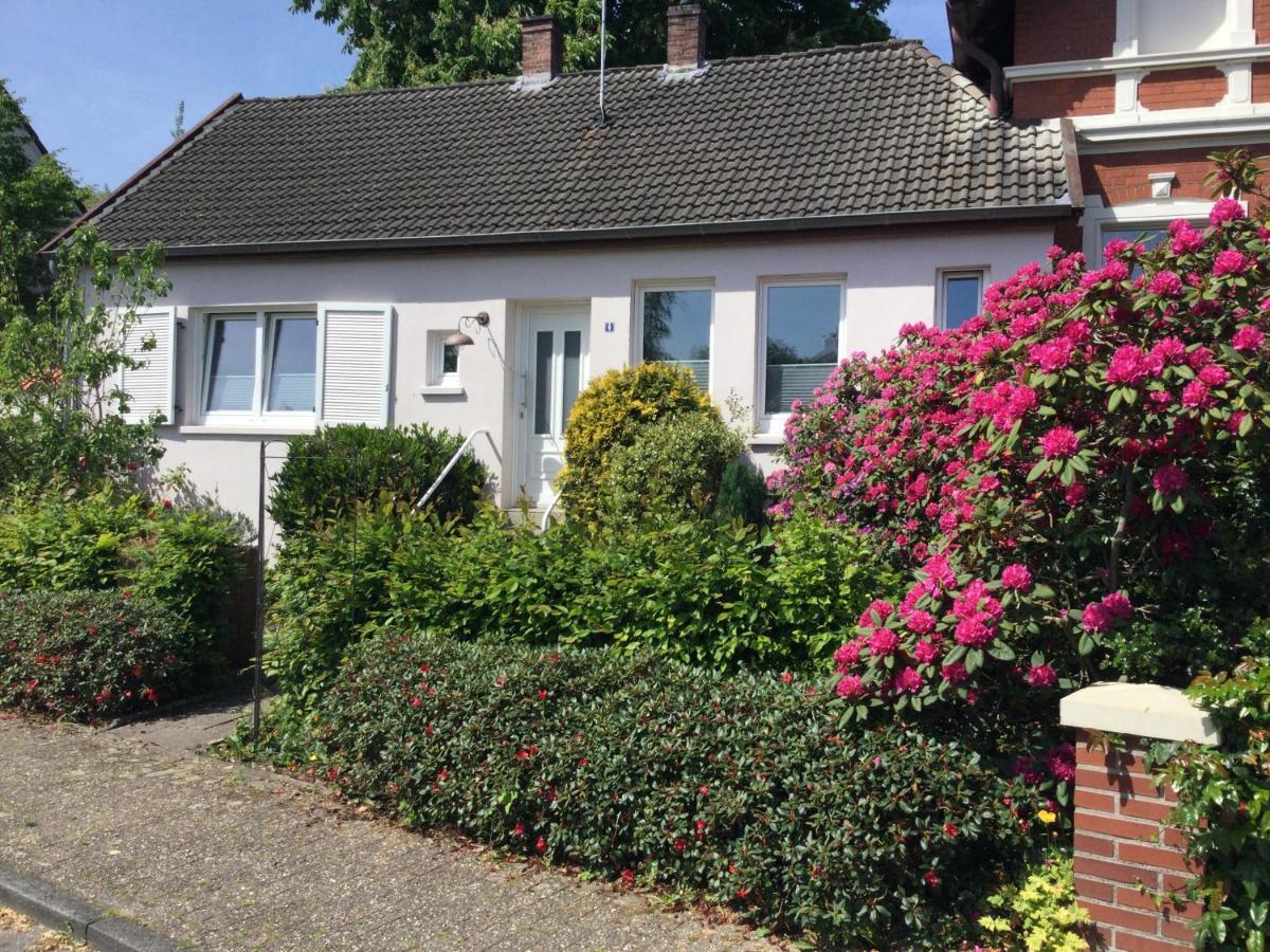 Ferienhaus Us Luett Hus Und Das Zimmer Linde Im Haupthaus Oldenburg Zewnętrze zdjęcie
